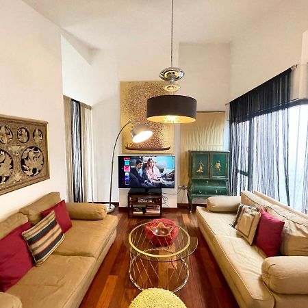 Apartamento Ático en Plaza de la Constitución Málaga Exterior foto